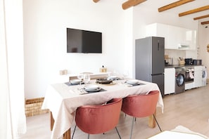 Deluxe Apartment | Dining room - Le Sémard by Béziers 1609 Résidences (Béziers)