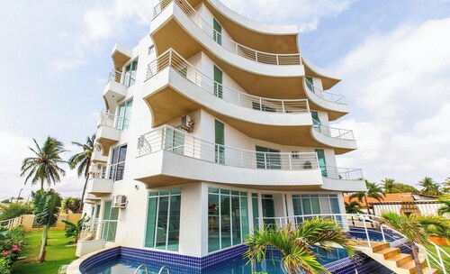 Aptos em Cond. c/ Piscina a 1 Quadra da Praia de Cumbuco - KVI