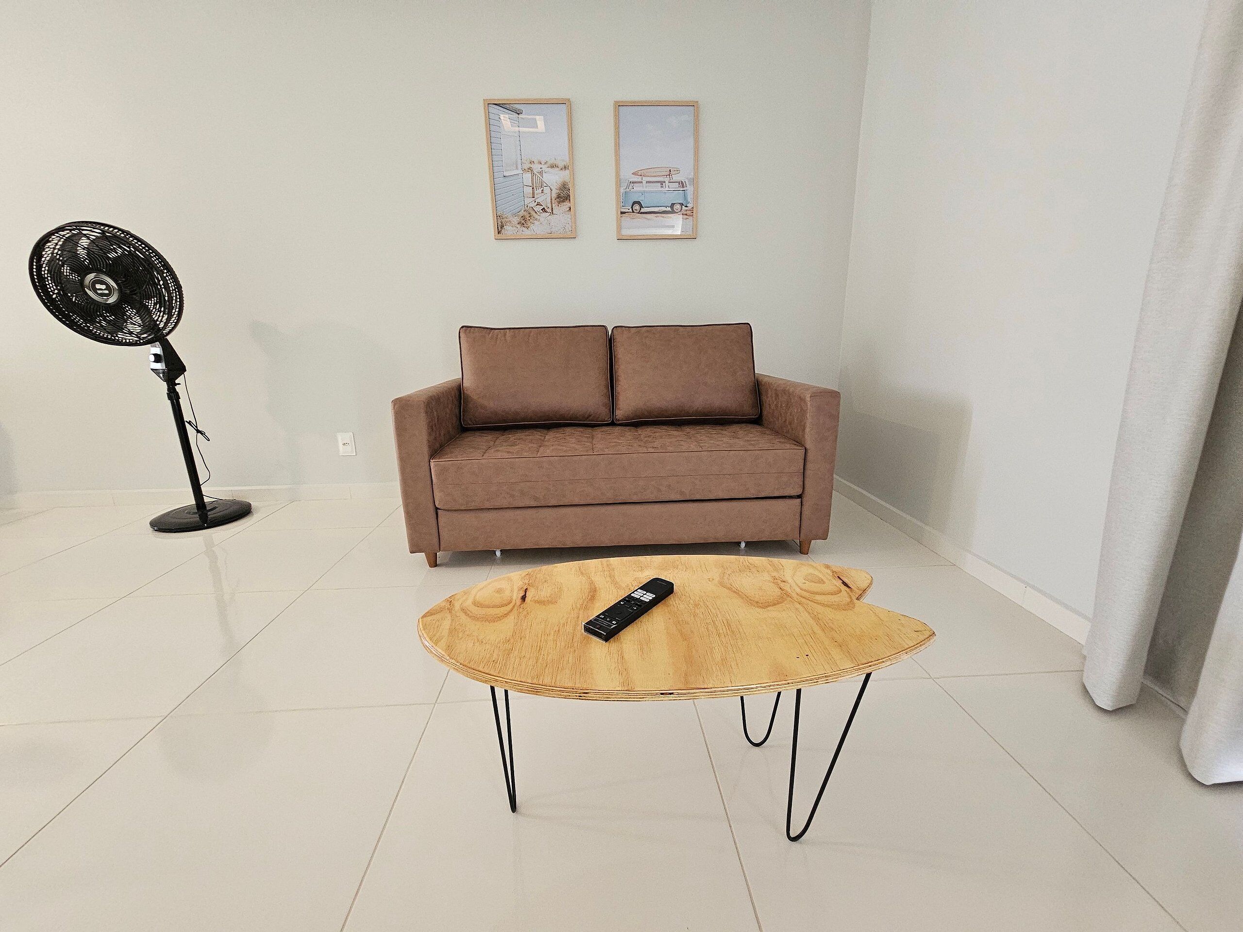 Apartamento básico | Área de estar | Smart TV 32 polegadas com canais digitais