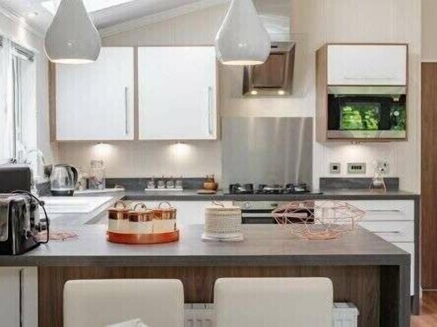 Dishwasher, cookware/dishes/utensils