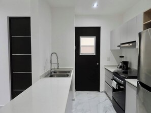 Fridge, microwave, oven, stovetop