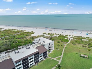 Exterior - 1st-Floor Oceanfront Corner Unit 2BR/2BA | Gulf Views | Large Lanai + Courtyard Patio | Walk to Beach in seconds! (Sanibel Island)