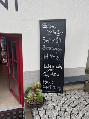 Exterior detail - 1-bedroom apartment along the beautiful Jizera river in charming Železny Brod (Železny Brod)