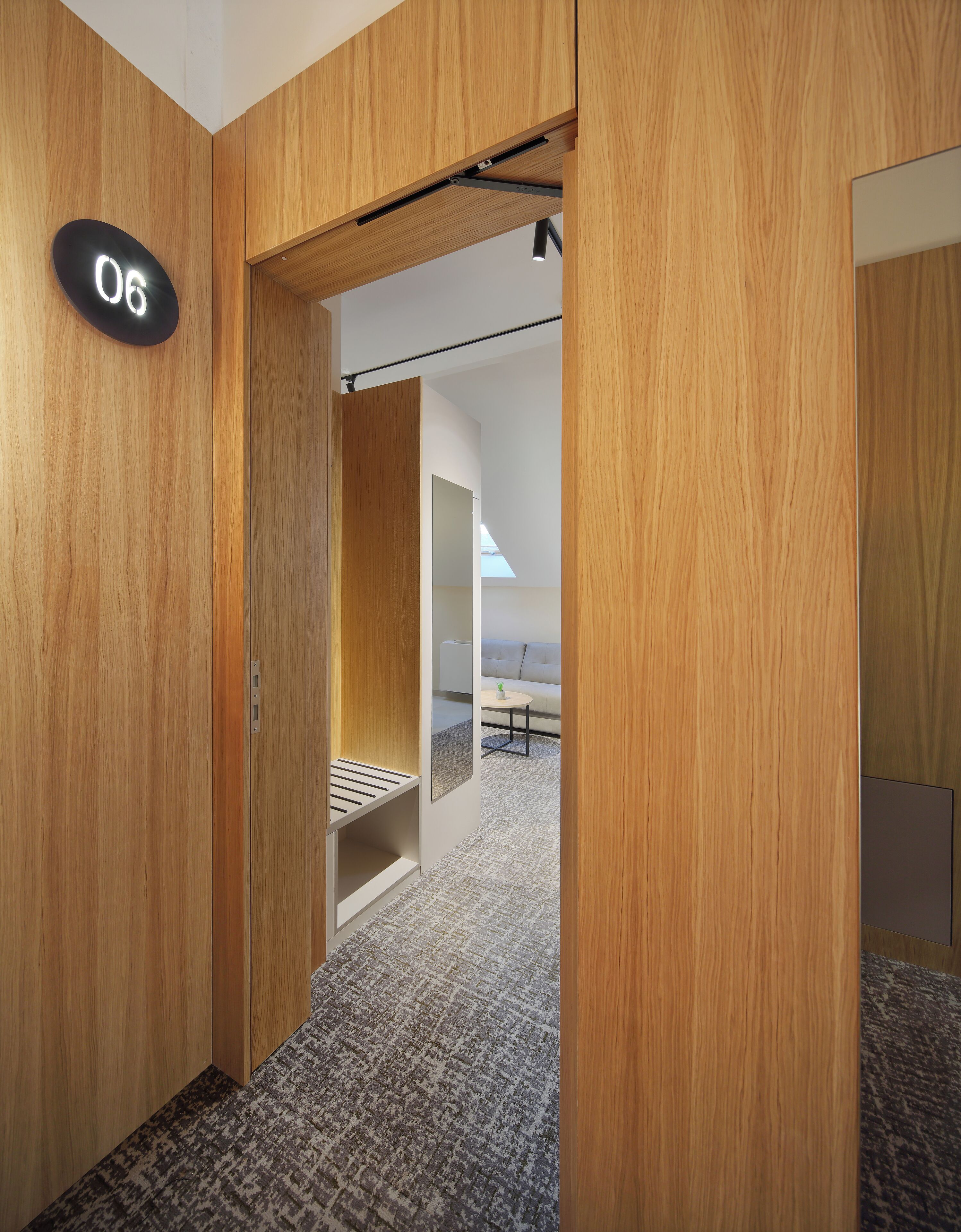 Suite estudio Deluxe | Ropa de cama de alta calidad, colchones viscoelásticos, caja fuerte