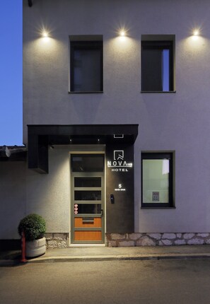 Exterior detail - Hotel NOVA Inn Sarajevo (Sarajevo)