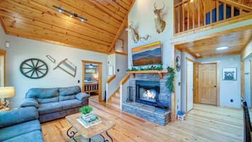 Kabin, Beberapa Tempat Tidur, hot tub, pemandangan gunung (Buck Valley Lodge) | Area keluarga