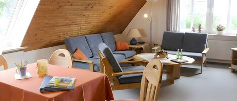 Una televisión, un reproductor de DVD