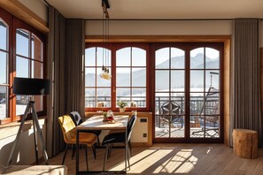 Superior Apartment, Balcony, Mountain View | Premium bedding, individually decorated, individually furnished - Karpielówka Suites Parking & Mountain View by Downtown Apartments (Kościelisko)