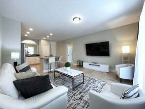 House, 5 Bedrooms | Living area - Crisp & Pristine Pool & Spa & Game Room Home! 5 Bedroom Home (Davenport)