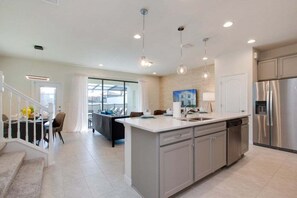 Interior - Beautiful 5 Bed Pool Home At Resort- No Resort Fee 5 Bedroom Townhouse (Kissimmee)