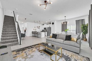 Living area - Luxury, Luxury, Luxury Pool Home! 5 Bedroom Townhouse (Kissimmee)