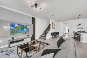 Living area - Luxury, Luxury, Luxury Pool Home! 5 Bedroom Townhouse (Kissimmee)