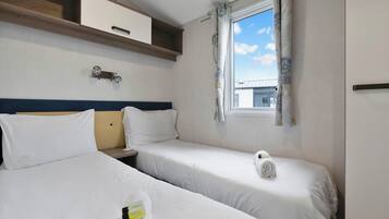 3 kamar tidur, setrika/meja setrika, Wi-Fi gratis, dan seprai linen