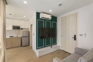 Interior - One bedroom Palmetto Condo Karon A309 (Karon)