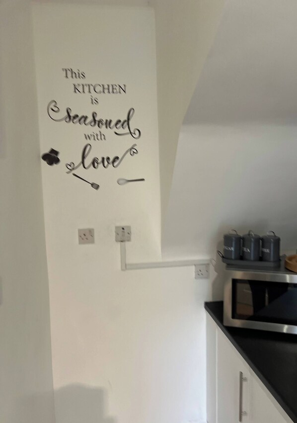 Room, 3 Bedrooms, Accessible, City View | Interior - Room-rise & Reset House Short Stay Accom (Burton on Trent)