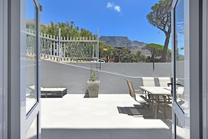 House - Spacious One Bed Table Mountain Views (Cape Town)