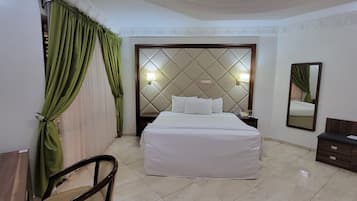 Quarto standard | Escrivaninha, espaço de trabalho para notebook, Wi-Fi de cortesia