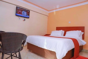 Deluxe Double Room, City View | Individually decorated, individually furnished, free WiFi, bed sheets - Camsupreme Studios Meru  (Meru)