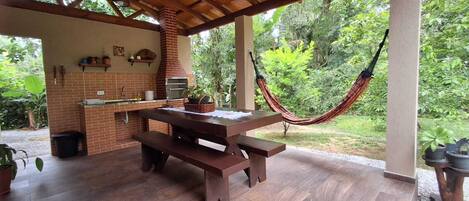 屋外ダイニングエリア