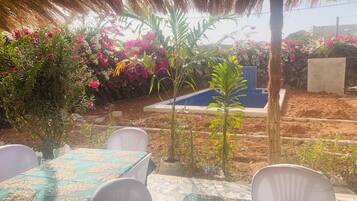 Khu ẩm thực ngoài trời