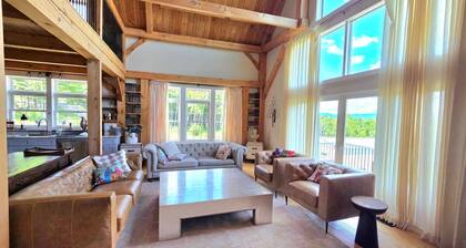 Huge Luxury Home, Views, Hot Tub, Movie Theater