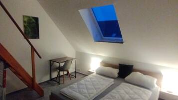 7 chambres, fer et planche Ă repasser, lit parapluie, Wi-Fi gratuit