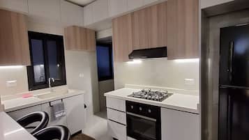 Apartment, 2 Bedrooms, Smoking, Balcony | Interior