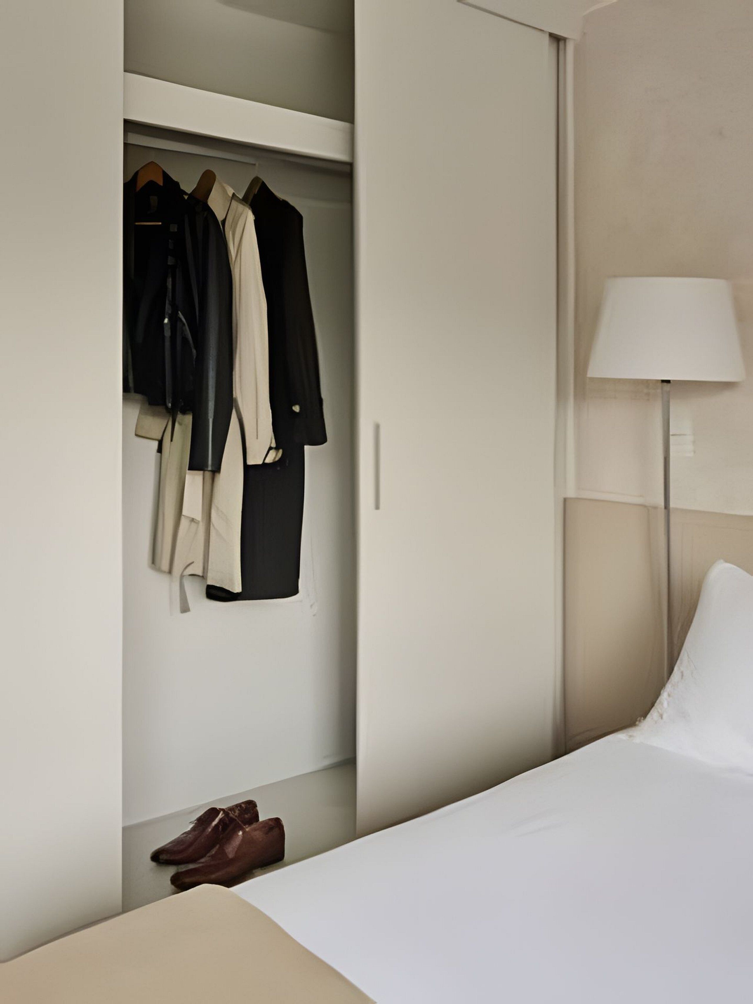 Apartamento básico | Cortinas blackout, ferros/tábuas de passar roupa, Wi-Fi de cortesia