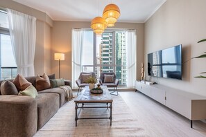 TV - 2BR, Seaside Serenity, Sea View - Torch Tower, Dubai Marina (Dubai)