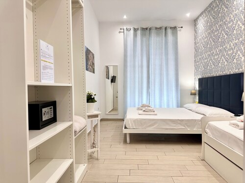 Luxury four bedroom apartment on the beach