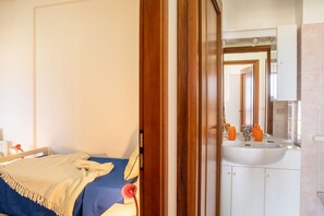 2 bedrooms, free WiFi - Sunset over the Sea (Alghero)