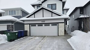 Unclassified image, 2 of 28, button - Cozy 1-bedroom Basement Suite With Private Entrance in Saskatoon (Saskatoon)