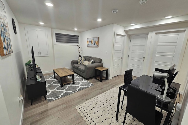 Apartment, 1 Bedroom | Living room