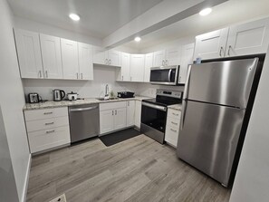 Apartment, 1 Bedroom | Interior - Cozy 1-bedroom Basement Suite With Private Entrance in Saskatoon (Saskatoon)