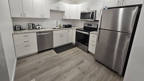 Unclassified image, 3 of 28, button - Cozy 1-bedroom Basement Suite With Private Entrance in Saskatoon (Saskatoon)