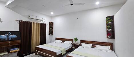 Classic Room | Free WiFi