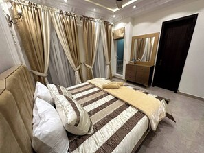 House, 3 Bedrooms, Accessible, Smoking | 3 bedrooms - 3 Bed House In DHA Phase 9 Town Lahore Near Dolman (Lahore)