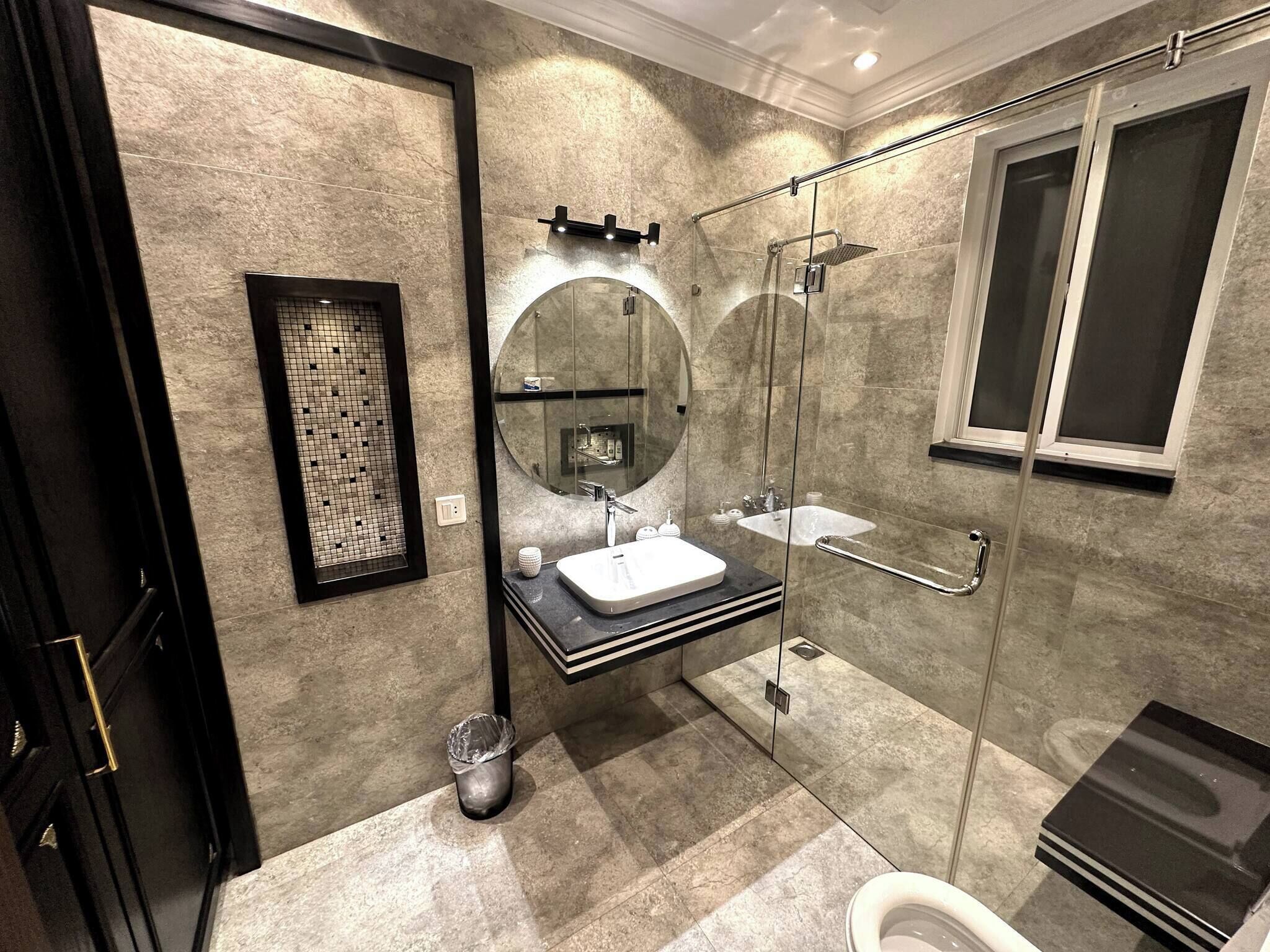 House, 3 Bedrooms, Accessible, Smoking | Bathroom