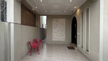 House, 3 Bedrooms, Accessible, Smoking | Interior