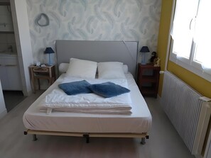 WiFi, bed sheets - Le Cyclamens – Comfortable Stay Near Rodez, Ideal for 2 Guests (Onet le Château)