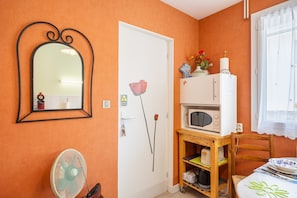 Interior - Le Cyclamens – Comfortable Stay Near Rodez, Ideal for 2 Guests (Onet le Château)
