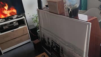 House, 2 Bedrooms, Smoking | Interior