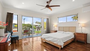 Iron/ironing board, bed sheets