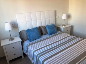 Iron/ironing board, Internet, bed sheets - Apartment Catedral with wifi VUT-LE-573 (León)