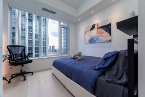 Bügeleisen/Bügelbrett, WLAN, Bettwäsche