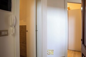 Interior - Harbor Alley (Alghero)