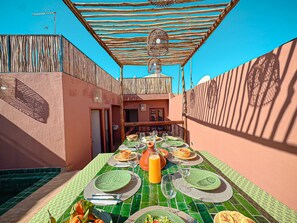 Servei de restauració a l'aire lliure