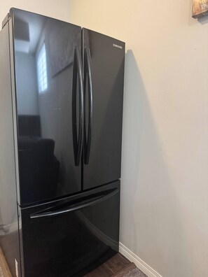 Room, 1 Bedroom | Interior - Room-quiet & Comfortable 1-bedroom (Calgary)