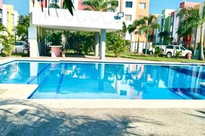 Outdoor pool - Acapulco Vibes - Apartment with Swimming Pool Near Punta Diamante (Acapulco de Juárez)