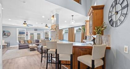 Good Vibes: New Mgmt 2026, Relaxing Private Escape w/ Pool & Beach Service